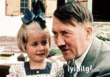 Şaka gibi: Küçük Adolf aile babası!