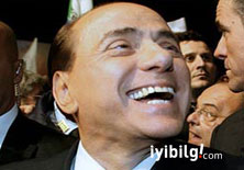 Berlusconi sokakları gezip çöp topladı