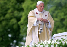 Papa'dan barış çağrısı: Şiddeti terk edin
