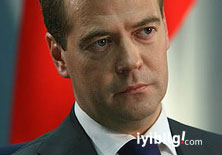 Medvedev'den tarihi açıklama...

