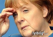 Merkel'den dinleme faaliyetleri sürecek iması