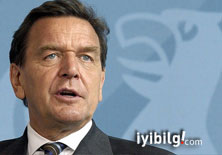 Schröder'in de dinlendiği iddia edildi