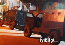 Diyarbakır'da zırhlı servise saldırı
