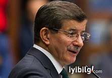 Davutoğlu seçim beyannamesini açıkladı