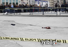 Taksim'de polise silahlı saldırı