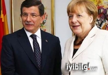 Merkel Ankara'ya geldi